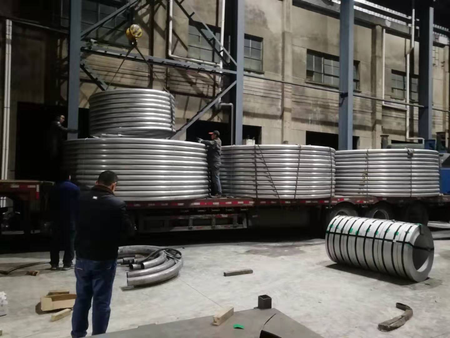 半圓管發(fā)貨現(xiàn)場 半圓管發(fā)貨現(xiàn)場